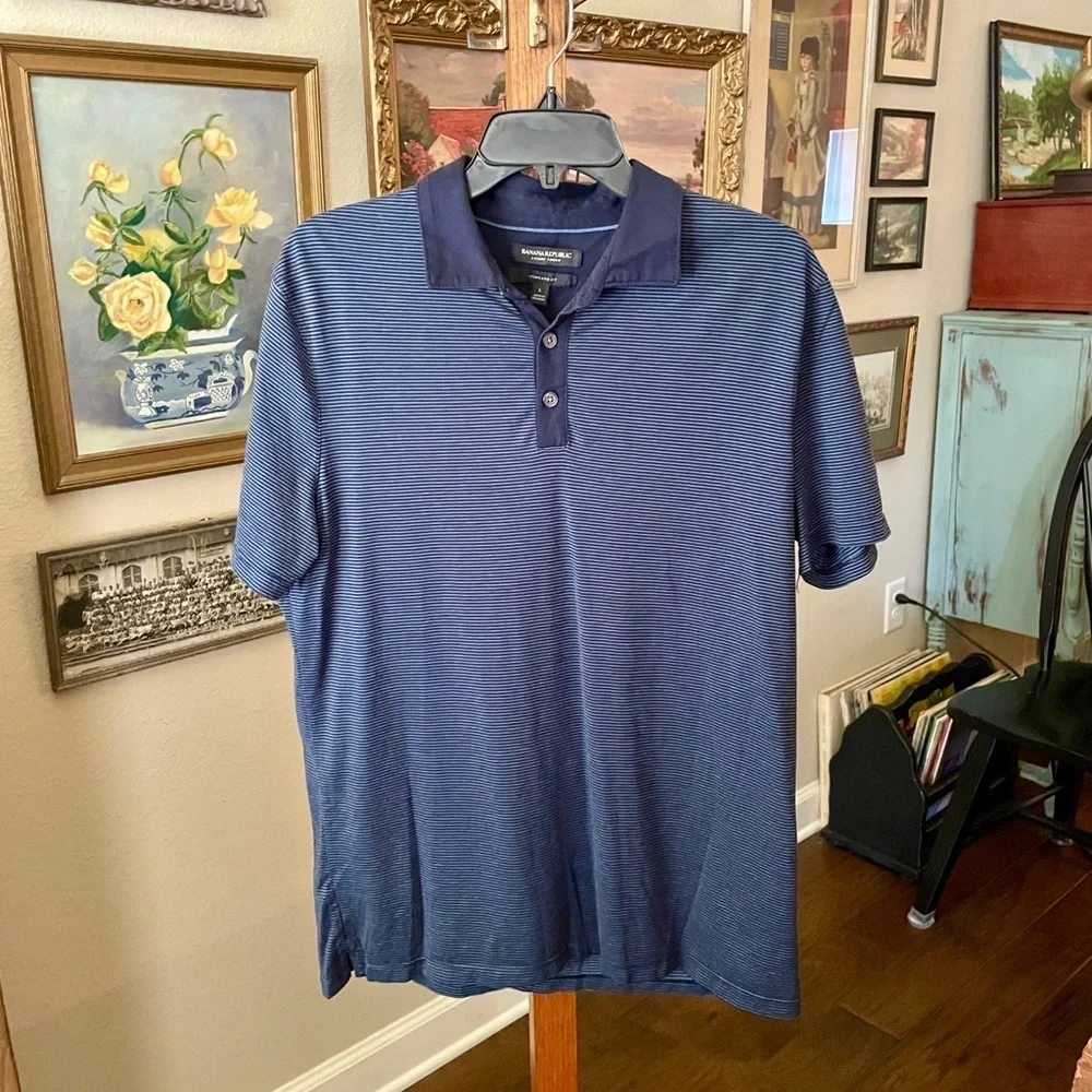 Banana Republic men’s Luxury Touch standard fit short sleeve polo shirt L blue